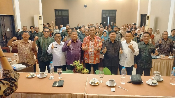 DPRD Sumbar Hendra Irwan Rahim_1