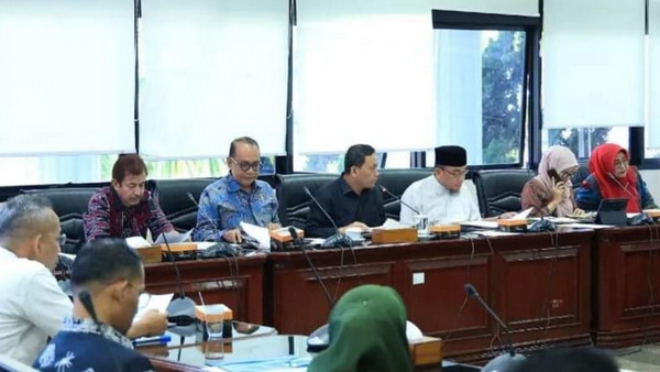 Komisi I DPRD Sumbar bersama mitra kerja