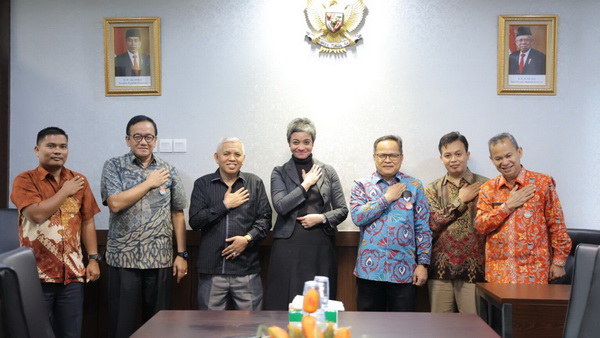 Tim BRIN Beraudensi Dengan Komisi IV DPRD Sumbar