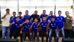 Tim Sepakbola LSI di DPRD Sumbar
