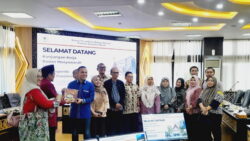 Sekretaris DPRD Provinsi Sumbar menerima Kunjungan kerja Bamus