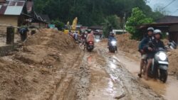 Upaya pembersihan material