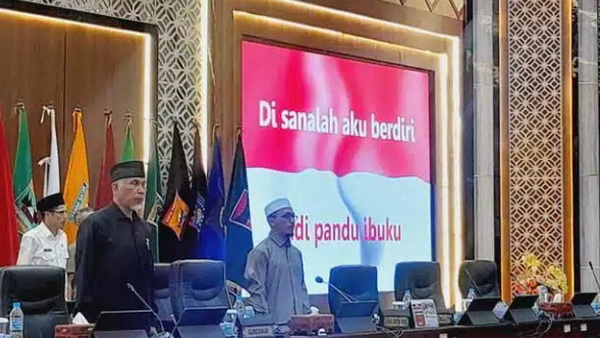 Paripurna DPRD Sumbar