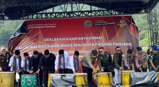 Penabuhan gendang pada pertanda dimulainya kampanye damulainya pilkada 2024