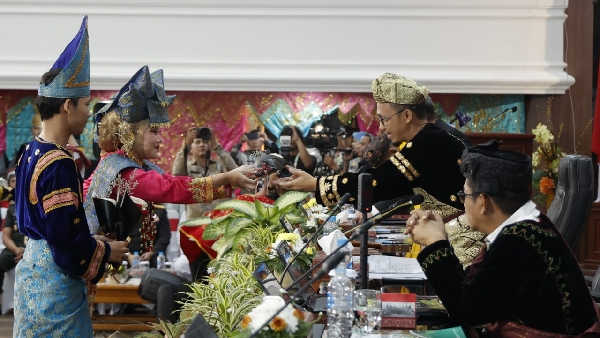 DPRD Sumbar_2 DPRD Sumbar