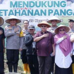 Ketua DPRD Sumbar Muhidi bersama Kapolda Sumbar