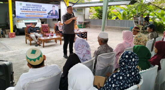 Warga Kelurahan Olo Padang Ramai-Ramai sampaikan aspirasi pada Nanda Satria