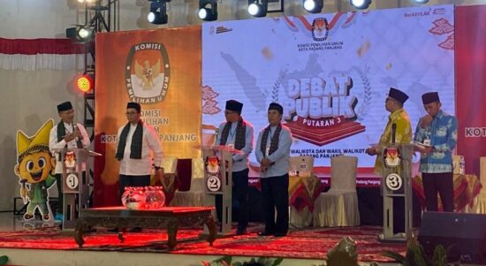 Tiga Paslon wako/ wawako Padang Panjang pada debat pamungkas