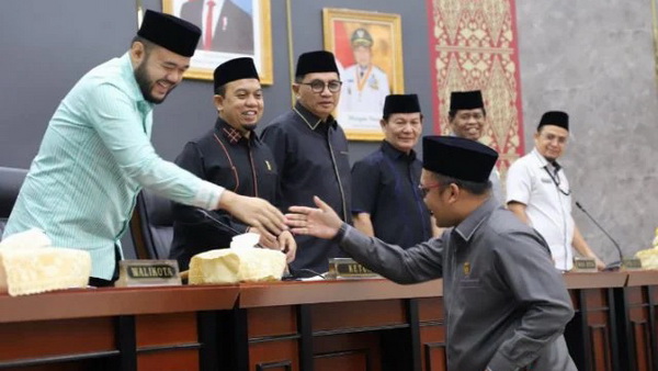 DPRD Kota Padang Gelar Dua Rapat Paripurna, Sampaikan Rekomendasi dan Pendapat Akhir atas LKPJ 2024