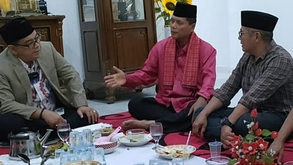 Irfendi Arbi Sampaikan Harapan Kepada Anggota DPRD Sumbar Nurkhalis Dt. Bijo Dirajo Agar Jalan Payakumbuh-Lintau Prioritas Utama untuk Diperbaiki