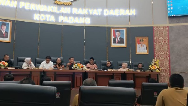 Komisi II DPRD Padang sorot retribusi parkir