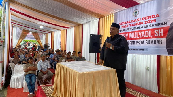 Sekretaris Komisi IV DPRD Sumbar, Verry Mulyadi, Sosialisasikan Perda Pengelolaan Sampah