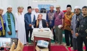 Anggota DPRD Sumbar, Hanapi Lubis, menghadiri acara Tablig Akbar di Kampung Bangih