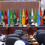 Rapat paripurna dengan agenda mendengarkan jawaban gubernur terkait pandangan umum fraksi tentang Ranperda pertanggungjawaban pelaksanaan APBD Tahun 2024, Selasa 17/6/2025 (foto:Hms/Spiritsumbar.com)