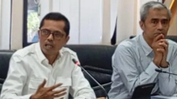 Tim Pakar DPRD Sumbar, Raflis saat menerima kunjungan kerja Komisi II DPRD Kabupaten Musi Rawas