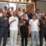 Wakil Ketua DPRD Sumbar M. Iqra Chissa didampingi Plt Sekretaris, Maifrizon