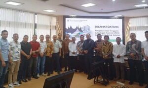 Anggota Bamus DPRD Provinsi Sumbar, Muzli M Nur menerima kunjungan kerja