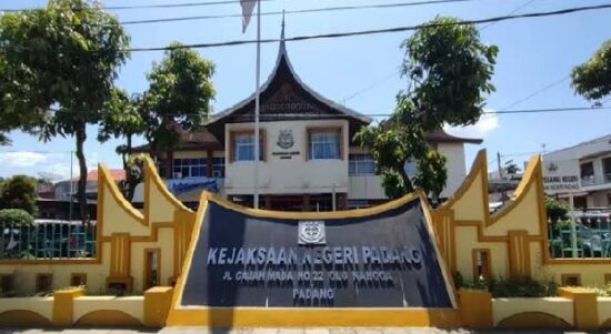 Kejari Padang