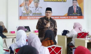Ketua DPRD Sumbar, Drs. H. Muhidi, MM., menjadi narasumber dalam kegiatan Bimtek Pluzi Academy Angkatan IV, Selasa (15/7) (foto:Hms/Spiritsumbar.com)