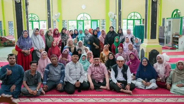 Ketua DPRD Sumbar, Muhidi menggelar reses perorangan di Masjid Inayah
