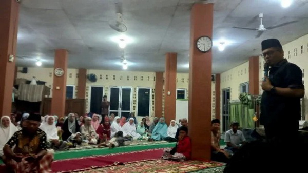 Wakil Ketua DPRD Sumbar, Evi Yandri Rajo Budiman menggelar reses