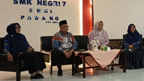Ketua DPRD Sumbar, Muhidi bersilaturahmi