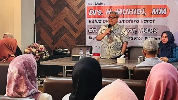 Ketua DPRD Sumbar Muhidi menggelar Sosper