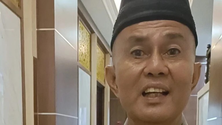 Komisi II DPRD Sumbar menggelar rapat dengar pendapat