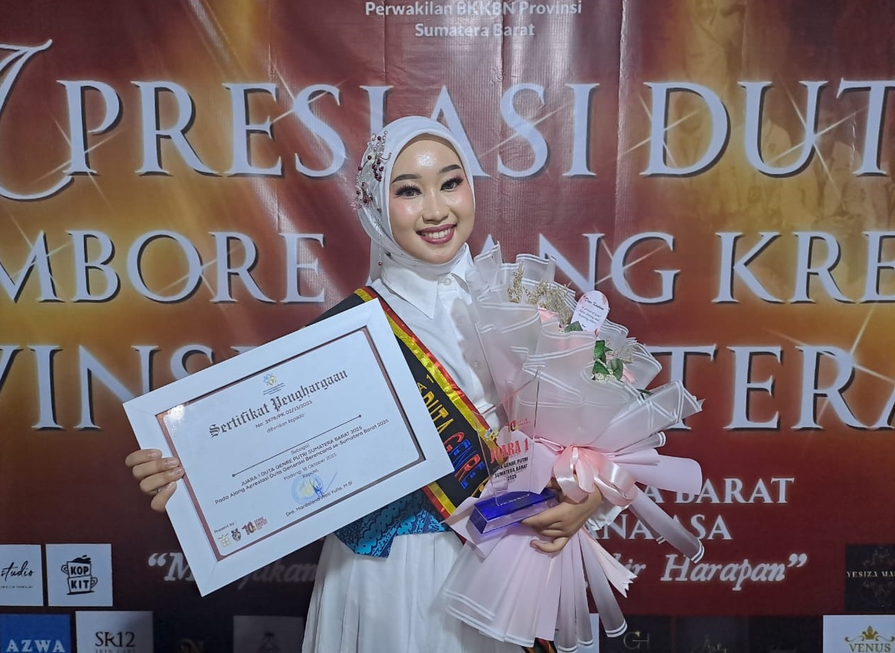 Kuntum Khairiyatul, sang juara Grand Final Duta GenRe Putri Sumbar 2025