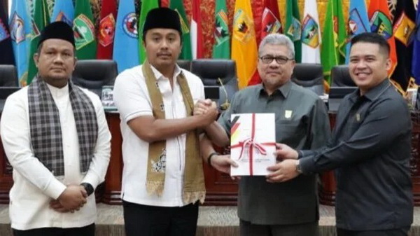 Rapat Paripurna penyampaian Nota Pengantar Ranperda