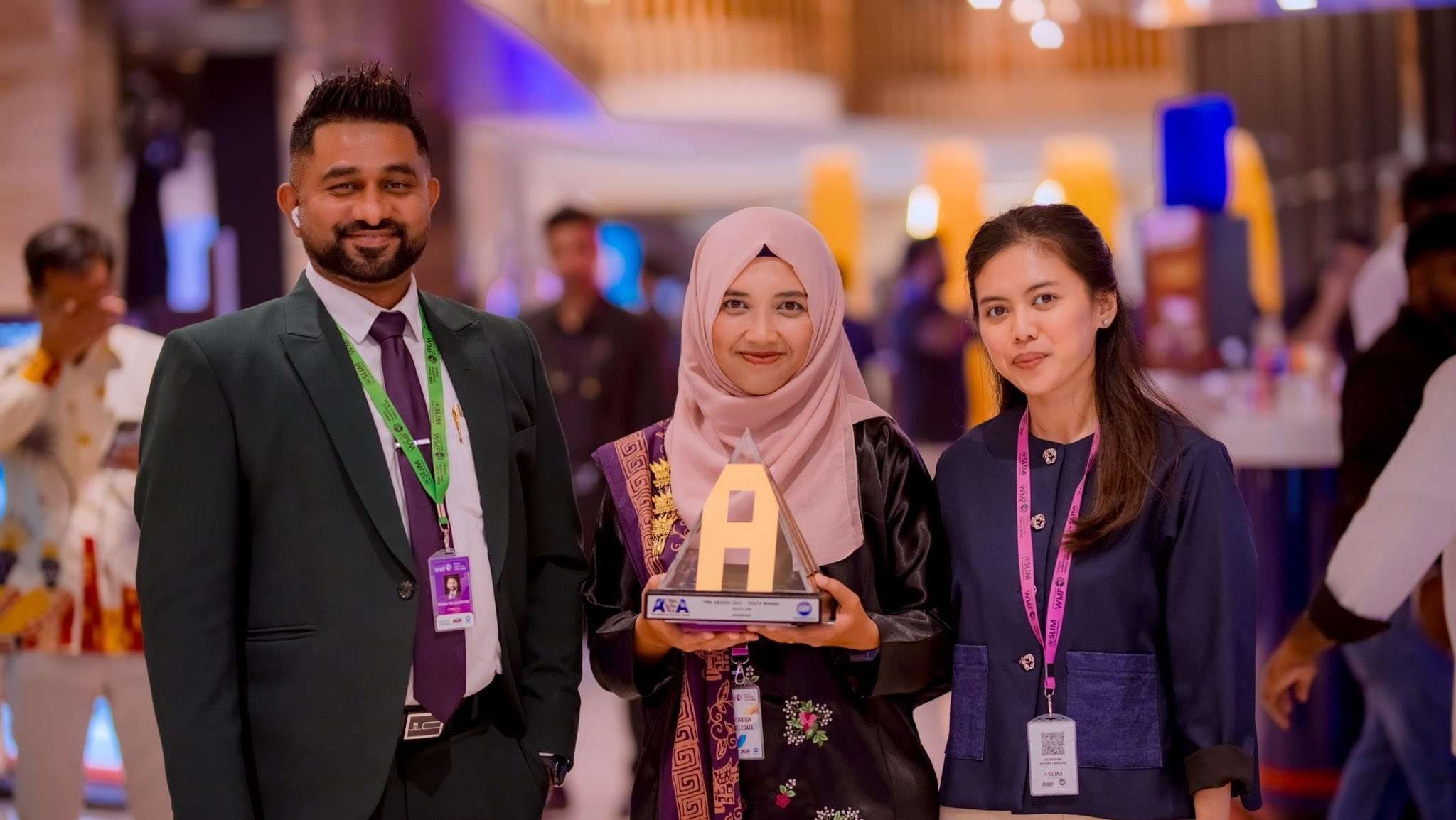 Yuliza Zen, Penerima Asia's Top Outstanding Young Marketer dari AMF di Colombo, Srilangka