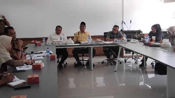 Komisi 1 DPRD Padang Komisi 1 DPRD Padang